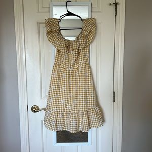 Size M. White and Yellow Dress with White Embroidered Flowers. Off the Shoulder.